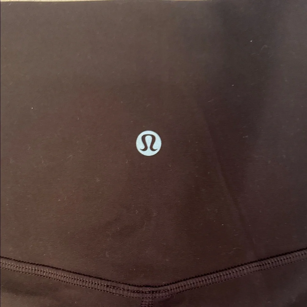 Lululemon Athletica Align Espresso Shorts, 4” - Picture 5 of 5